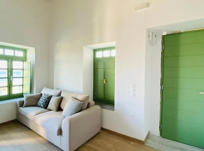 Mentor Adamantas (Milos)