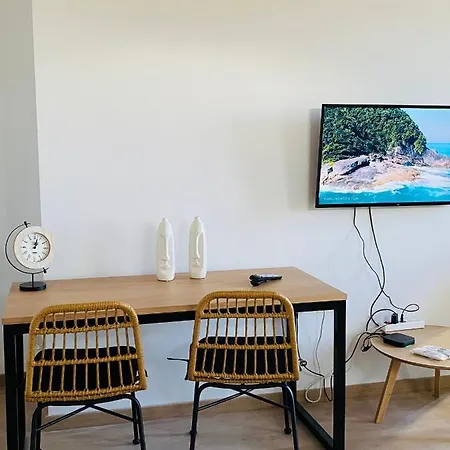 Mentor Adamantas (Milos)