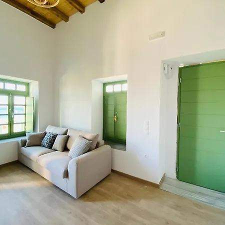 Mentor Adamantas (Milos)